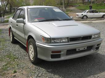 Митсубиси лансер 1991