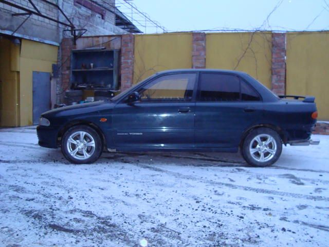 1992 Mitsubishi Lancer