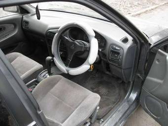 1993 Mitsubishi Lancer Pictures