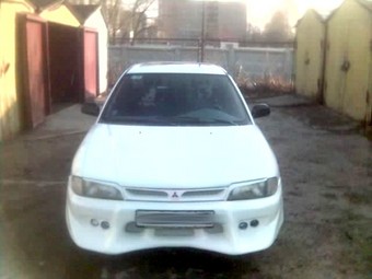 1995 Mitsubishi Lancer Pics