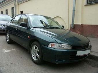 1996 Mitsubishi Lancer Photos