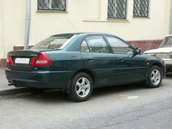 1996 Mitsubishi Lancer Pictures