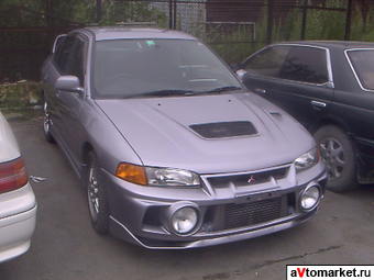 1996 Mitsubishi Lancer Photos