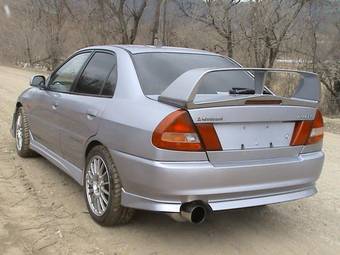 1996 Mitsubishi Lancer Photos