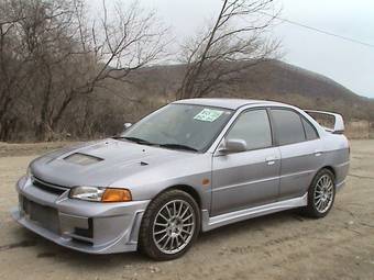 1996 Mitsubishi Lancer Wallpapers