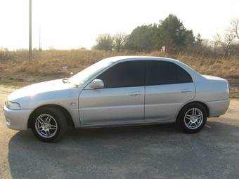 1996 Mitsubishi Lancer Pictures