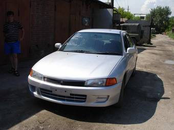 1996 Mitsubishi Lancer Photos