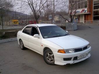 1997 Mitsubishi Lancer Photos