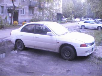 1997 Mitsubishi Lancer Photos