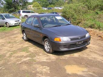 1997 Mitsubishi Lancer Photos