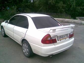 1997 Mitsubishi Lancer Photos