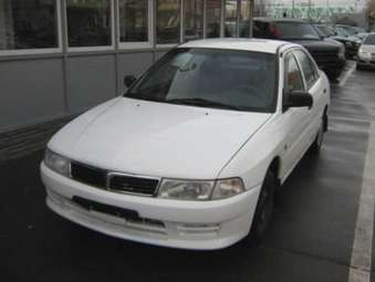 1998 Mitsubishi Lancer Pictures