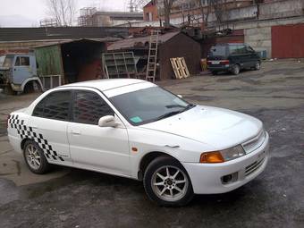 1998 Mitsubishi Lancer Pictures