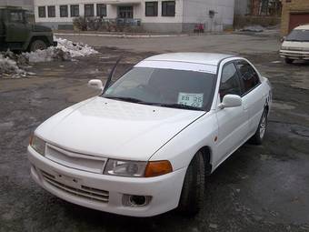 1998 Mitsubishi Lancer Photos