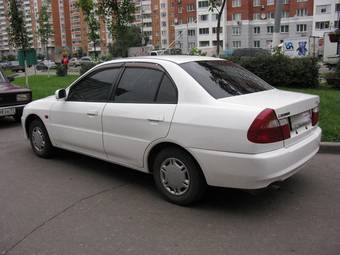 1998 Mitsubishi Lancer Pics