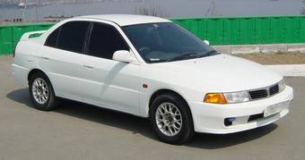 1998 Mitsubishi Lancer Photos