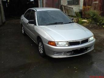 1998 Mitsubishi Lancer Photos