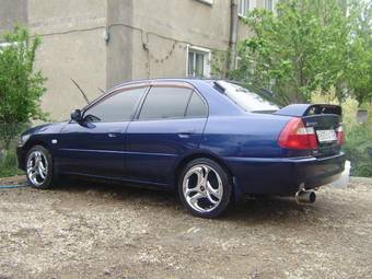 1998 Mitsubishi Lancer Photos