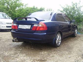 1998 Mitsubishi Lancer Pictures