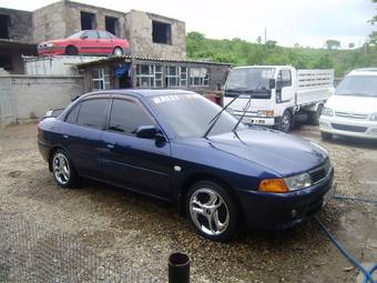 1998 Mitsubishi Lancer Photos