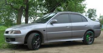 1998 Mitsubishi Lancer Photos