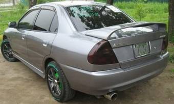 1998 Mitsubishi Lancer Photos