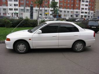 1998 Mitsubishi Lancer Photos