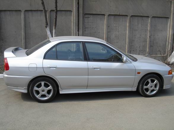 1999 Mitsubishi Lancer