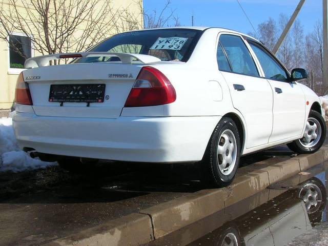 1999 Mitsubishi Lancer