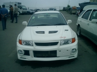 1999 Mitsubishi Lancer Photos