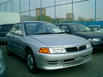 1999 Mitsubishi Lancer Photos