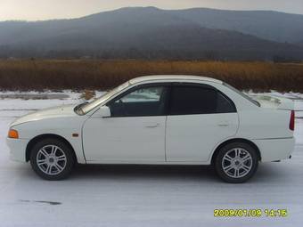 1999 Mitsubishi Lancer Photos