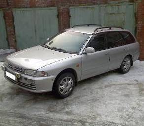 1999 Mitsubishi Lancer Photos