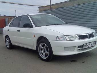 1999 Mitsubishi Lancer Photos