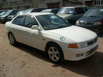 1999 Mitsubishi Lancer Pictures