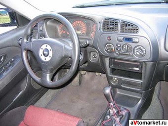 2000 Mitsubishi Lancer Pictures
