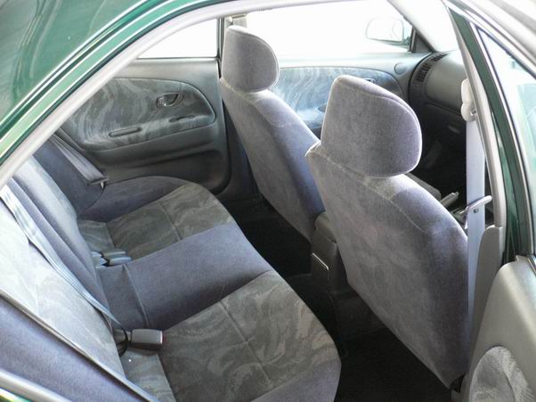 2000 Mitsubishi Lancer Pics