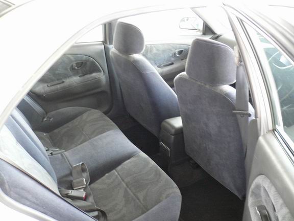 2000 Mitsubishi Lancer Pictures
