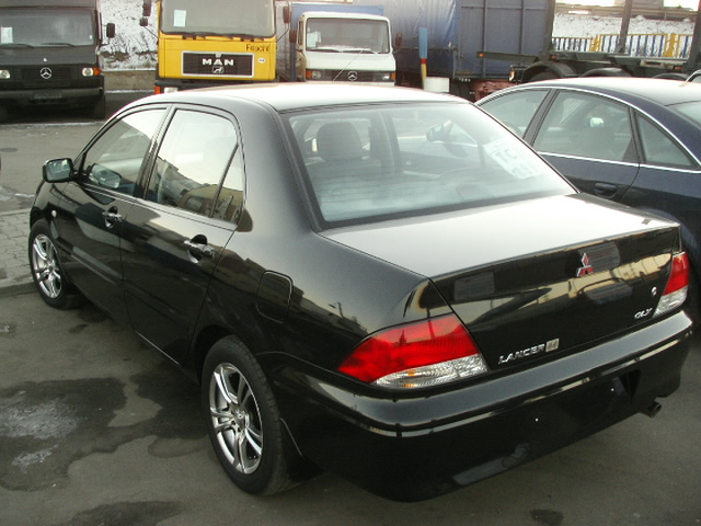 2000 Mitsubishi Lancer Pictures