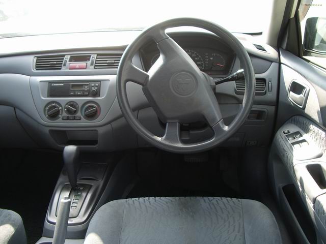 2000 Mitsubishi Lancer Pics