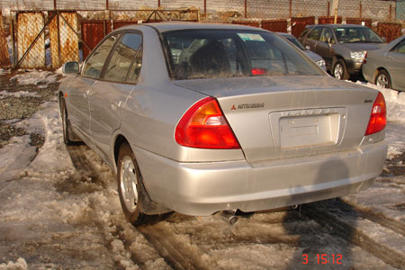 2000 Mitsubishi Lancer Photos