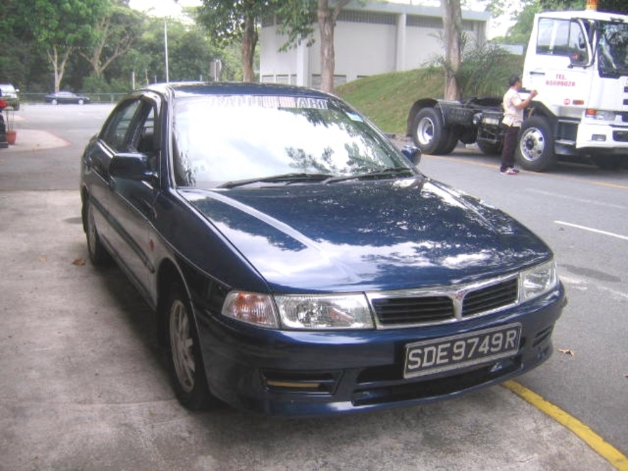 2000 Mitsubishi Lancer Pictures