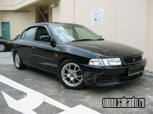 2000 Mitsubishi Lancer Photos