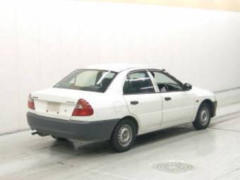 2000 Mitsubishi Lancer Pictures