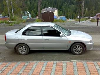 2000 Mitsubishi Lancer Pictures