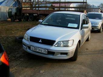 2000 Mitsubishi Lancer Pictures