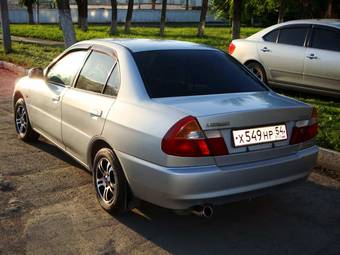 2000 Mitsubishi Lancer Pictures