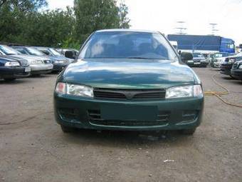 2000 Mitsubishi Lancer Pictures