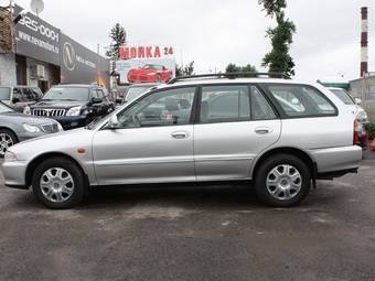 2000 Mitsubishi Lancer Photos