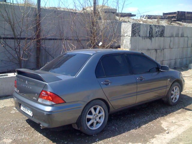 2001 Mitsubishi Lancer